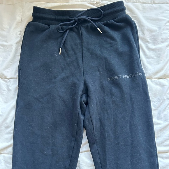 First Health Faith Joggers || - Picture 2 of 5